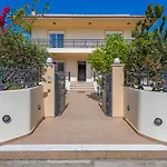 Lina's Amazing House In Ialysos *