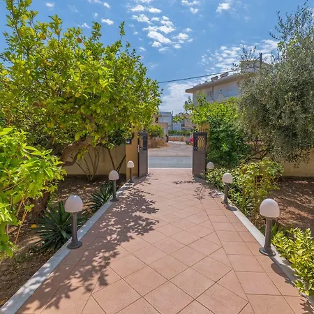 וילה Lina's Amazing House In Ialysos איקסיה
