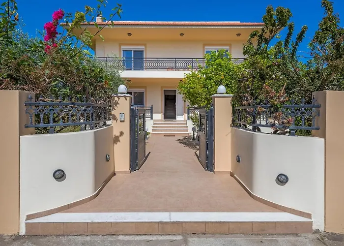 Lina's Amazing House In Ialysos *