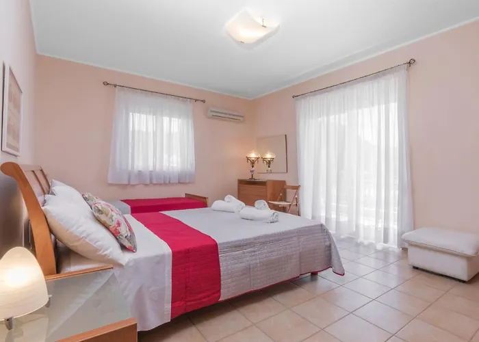 ヴィラ Lina's Amazing House In Ialysos イキソス